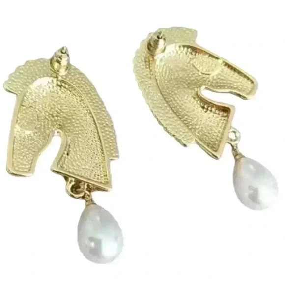 Elegant  Zebra Head Stud Pendant Earrings - Green Crystal Eyes, Pearl Drops - Picture 3 of 7